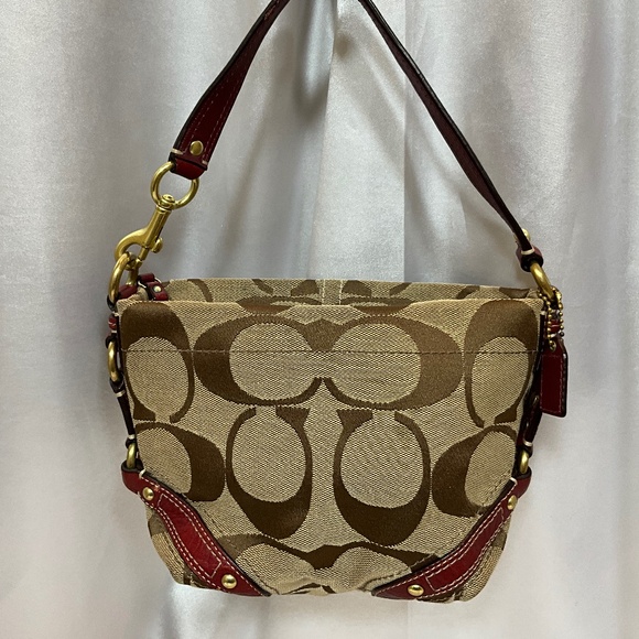 Coach signature print with red leather trim   20-A4a - Picture 1 of 7